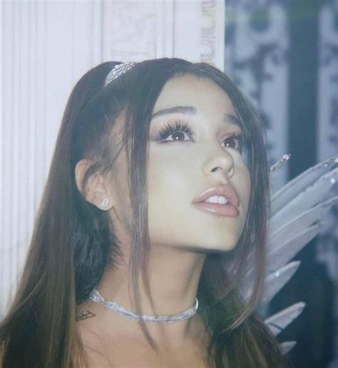 Pop star Ariana Grande shows that she is as thirsty a thot as ever by spreading her legs in the nude photo above video clip below. . Ariana grande nude porn